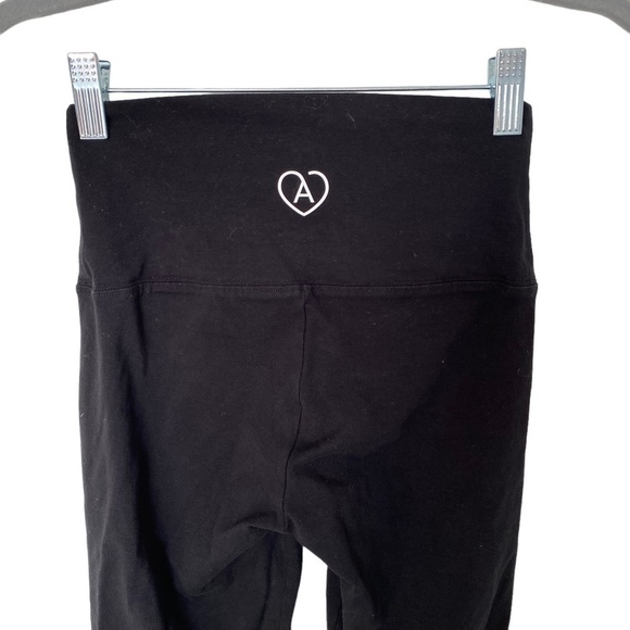 ARITZIA Special Edition Hero’s at Heart Leggings, Small, Black NWOT - Picture 3 of 6